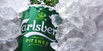 Ukrainsk journalist omringet af russere: Laver brandbomber i Carlsberg-flasker￼