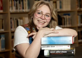 17-årige Eva fik uventede penge fra Statens Kunstfond