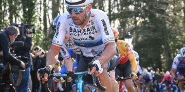 Paris-Roubaix-vinder er ved bevidsthed efter kollaps