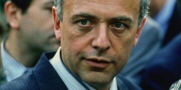 Tidligere russisk udenrigsminister udtaler sig om atomtrusler: “Putin er rasende” og “desperat”￼