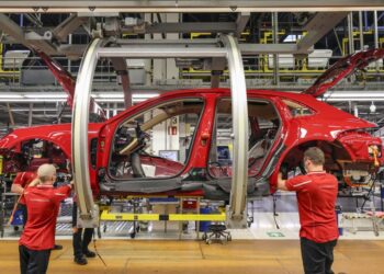 »Alt, alt for dyrt«: Udskældte pluginhybrider har fået 8,3 milliarder i klimarabat i 2021