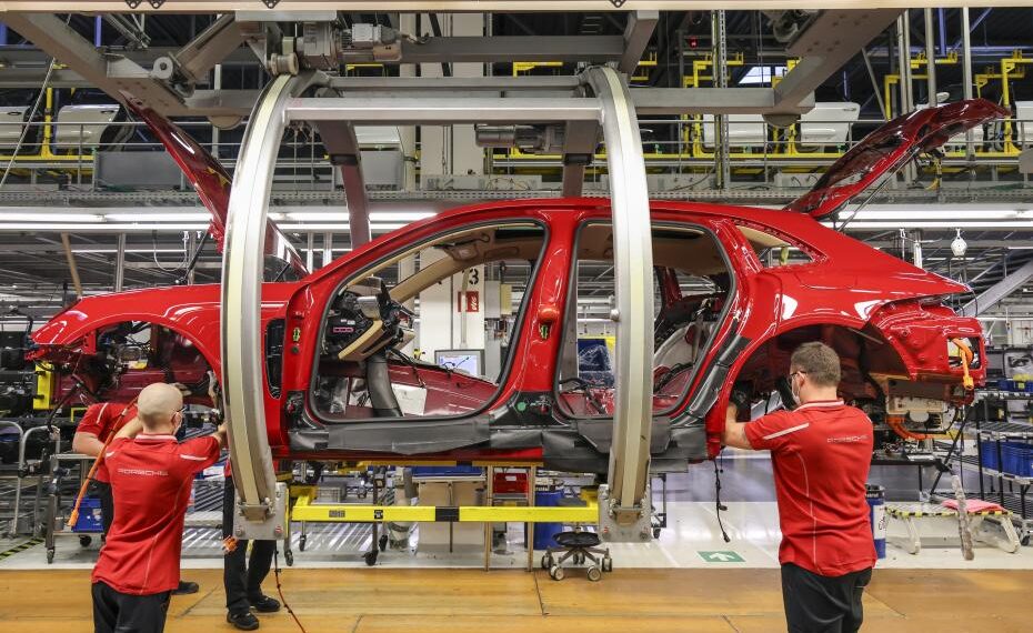 »Alt, alt for dyrt«: Udskældte pluginhybrider har fået 8,3 milliarder i klimarabat i 2021