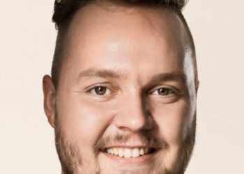 Folketingsmedlem kritiseres for kontroversiel udtalelse: “Det, synes jeg, er dybt usmageligt”￼