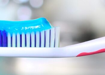 39-årig mand gjorde noget bizart med sin tandbørste: Blev hastet på hospitalet