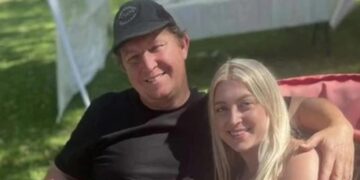 Ville bare have ‘sødt billede’ med far: Nu væmmes hun over detalje