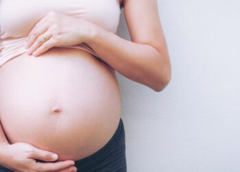 Blev endelig gravid igen efter ufrivillig abort: Så fik parret et chok til første scanning