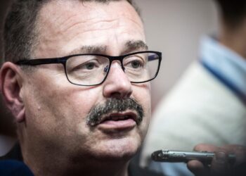 EL vælger Per Clausen som spidskandidat til Europa-Parlamentet