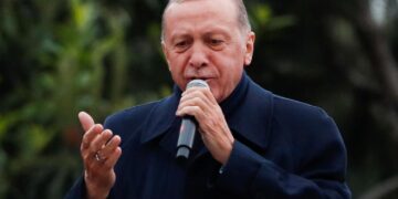 Erdogan erklærer sig selv som vinder af præsidentvalget