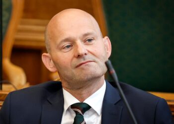 Konservative vil forbyde flagning med andre landes flag