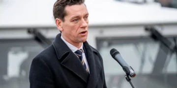 Strammere regler for udenlandske studerendes arbejde på vej efter afsløringer af misbrug