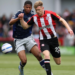 Chido Obi, 17 år og 156 dage gammel, blev den yngste spiller til at starte en Premier League-kamp for Manchester United mod Brentford.